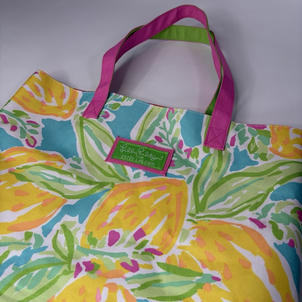 Lilly Pulitzer Estee Lauder Tote Bag Floral Lemon Beach Green Yellow Pink Blue